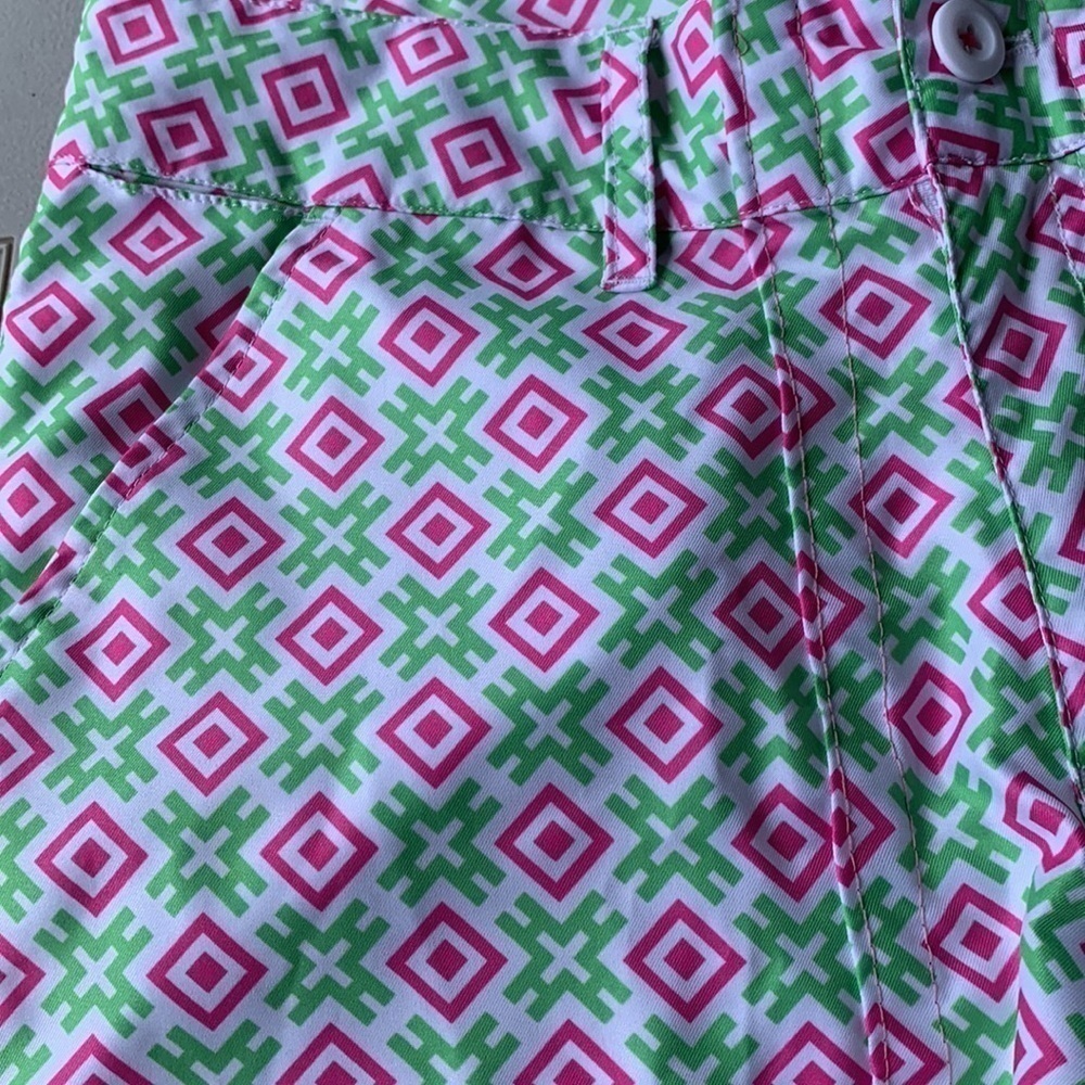 Birdies and Bow Womens Scalloped Pink Green Golf Shorts Sz 6 - Picture 8 of 8